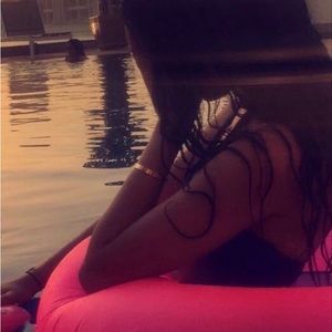 Meet your Posher, Riley